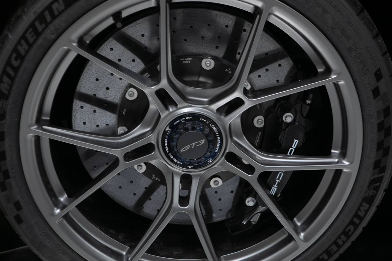 Thumbnail: 2026 Porsche 911 - 11