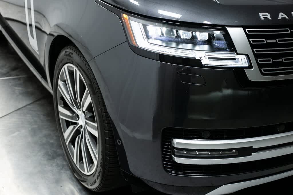 Thumbnail: 2023 Land Rover Range Rover - 12