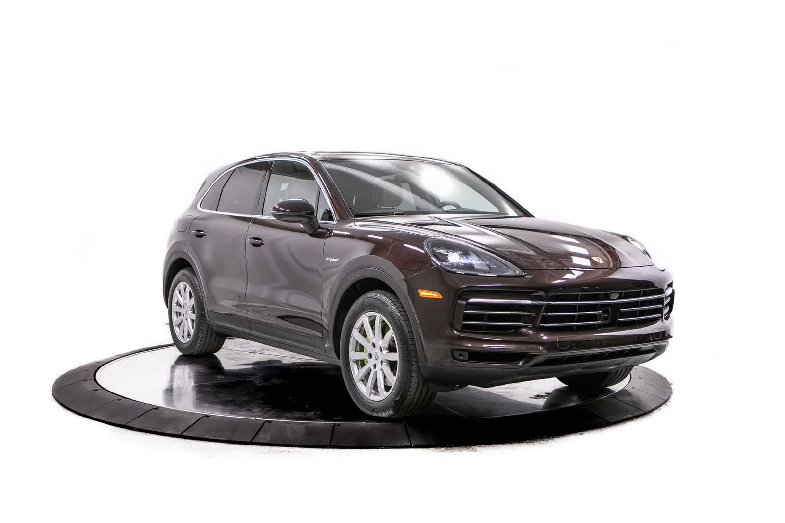 Thumbnail: 2023 Porsche Cayenne - 9