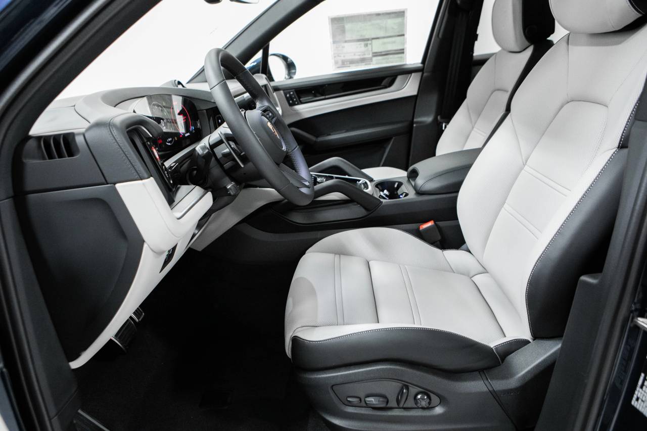 Thumbnail: 2026 Porsche Cayenne - 22