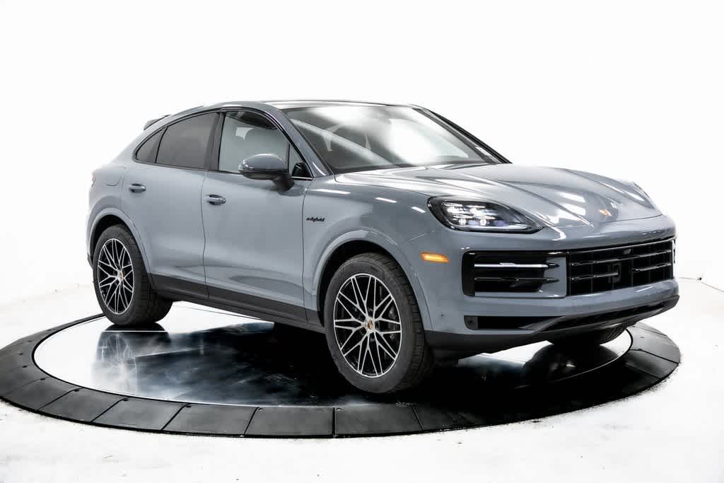 Thumbnail: 2025 Porsche  - 9
