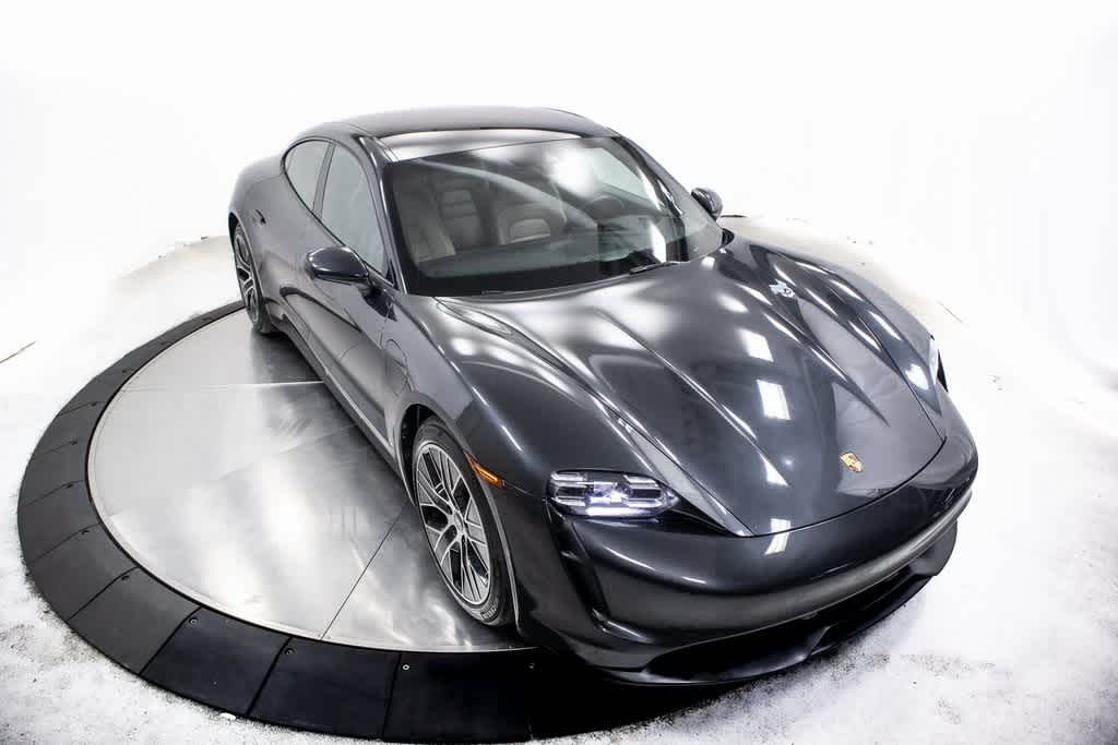 Thumbnail: 2022 Porsche Taycan - 37