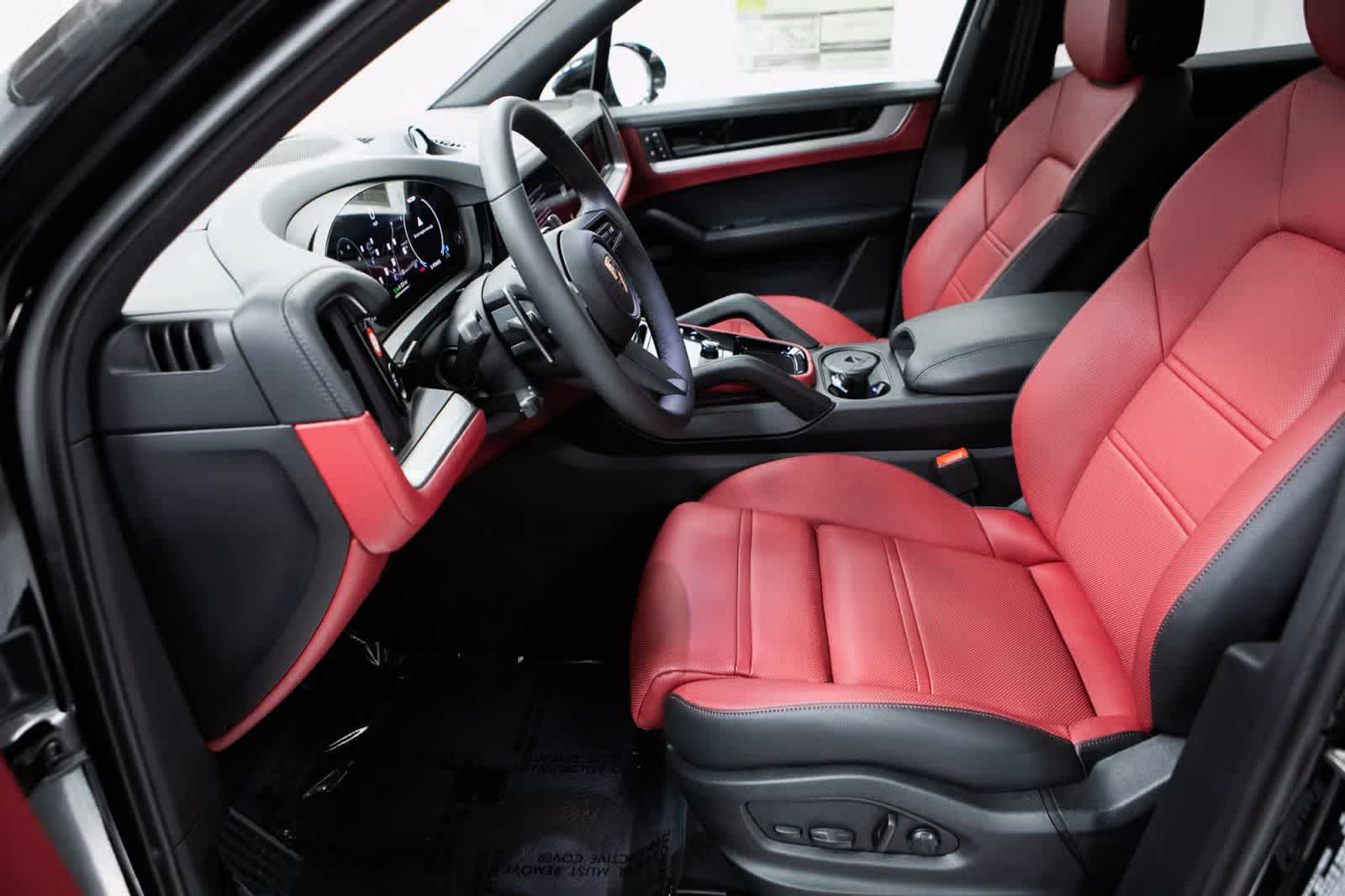 Thumbnail: 2025 Porsche Cayenne - 23