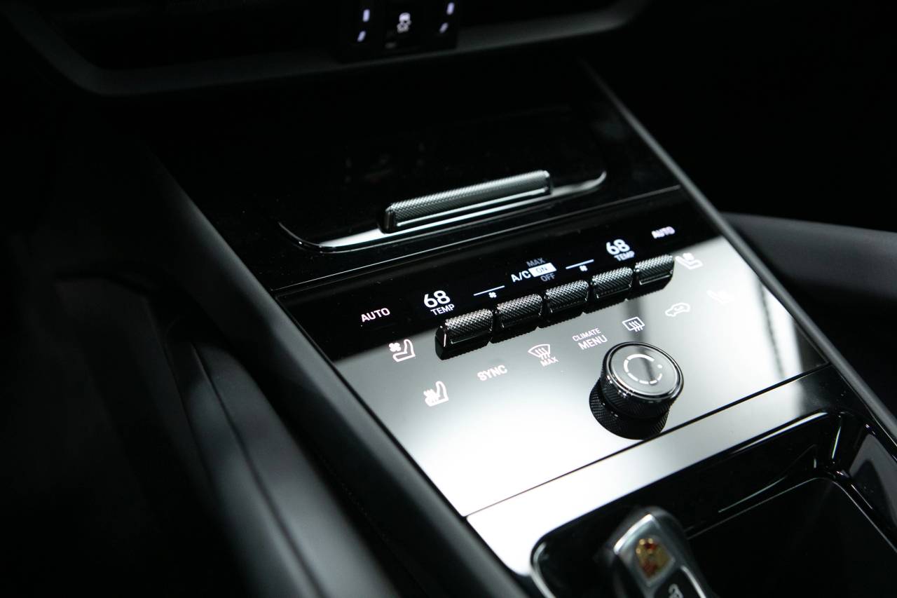 Thumbnail: 2026 Porsche Cayenne - 27