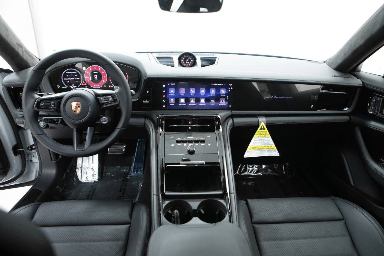 Thumbnail: 2026 Porsche Panamera - 20