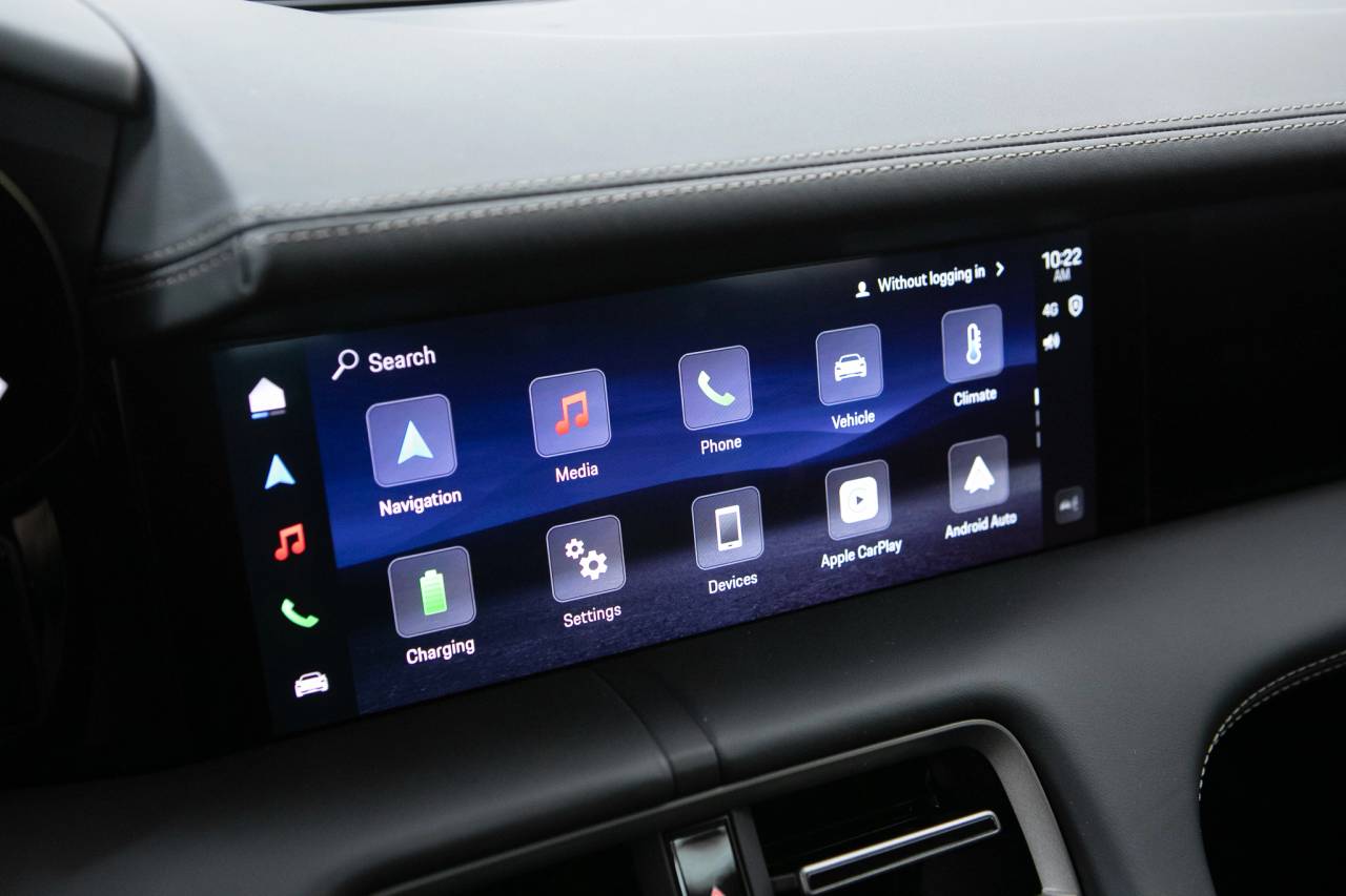 Thumbnail: 2026 Porsche Taycan - 22