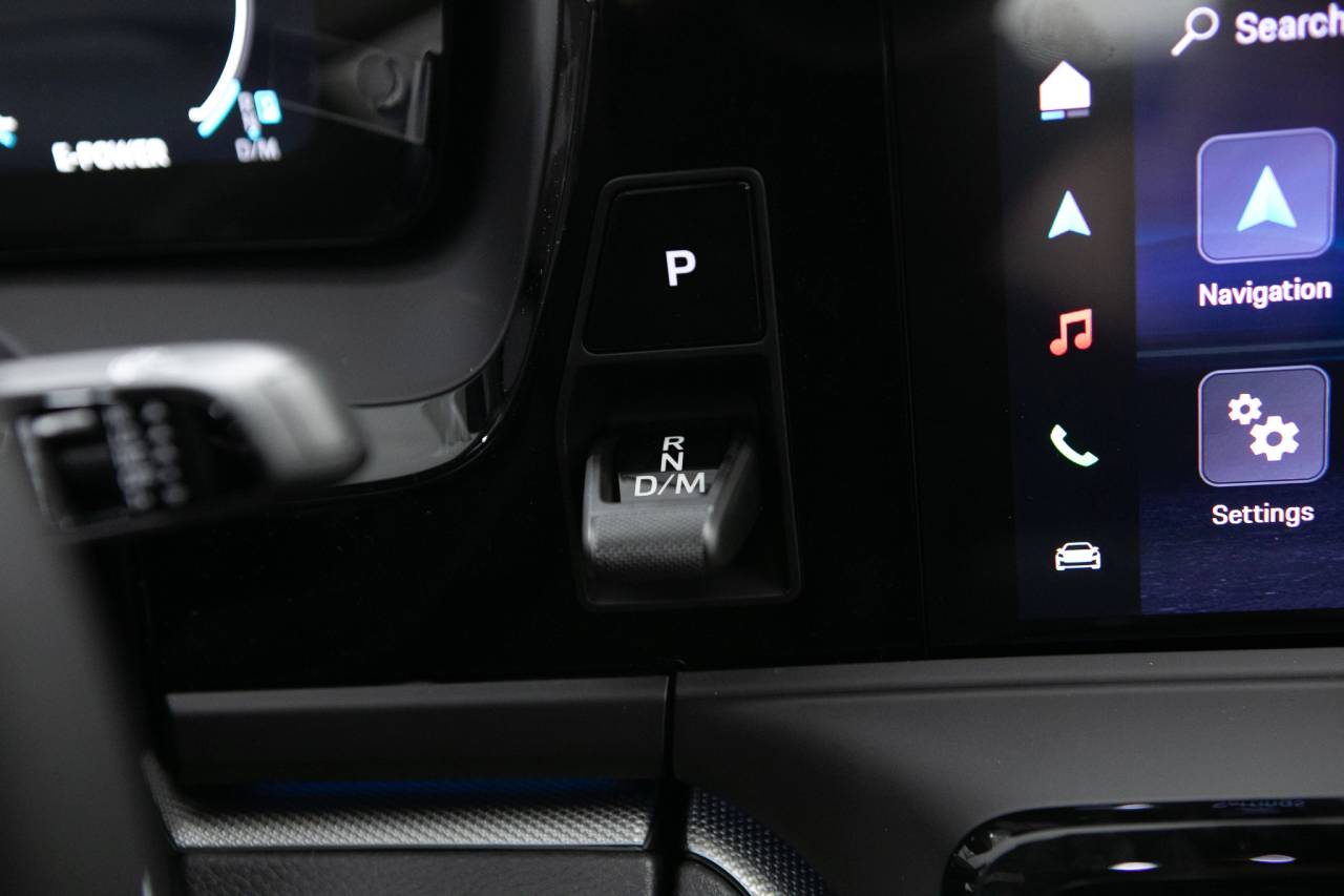 Thumbnail: 2026 Porsche Panamera - 30