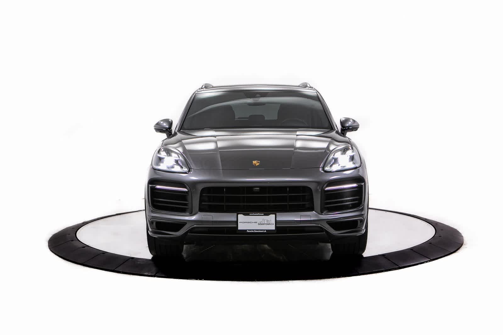 Thumbnail: 2023 Porsche Cayenne - 10