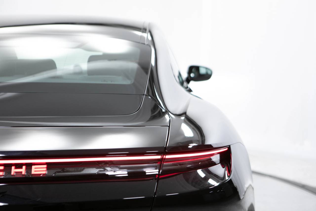 Thumbnail: 2026 Porsche Taycan - 18