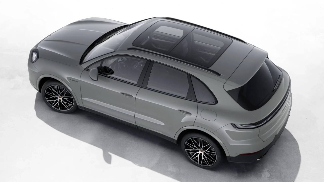Thumbnail: 2026 Porsche Cayenne - 4