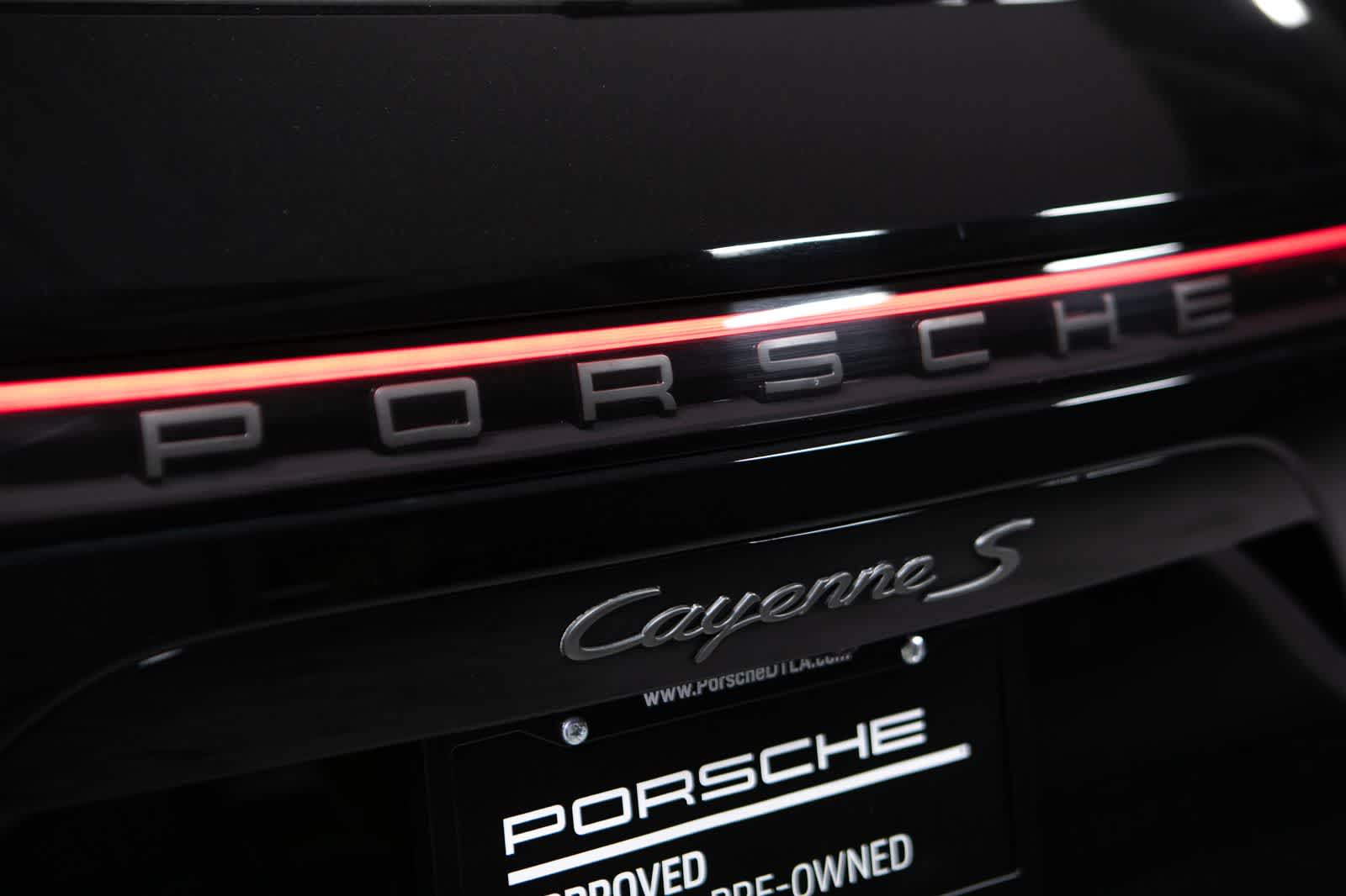 Thumbnail: 2023 Porsche Cayenne - 19