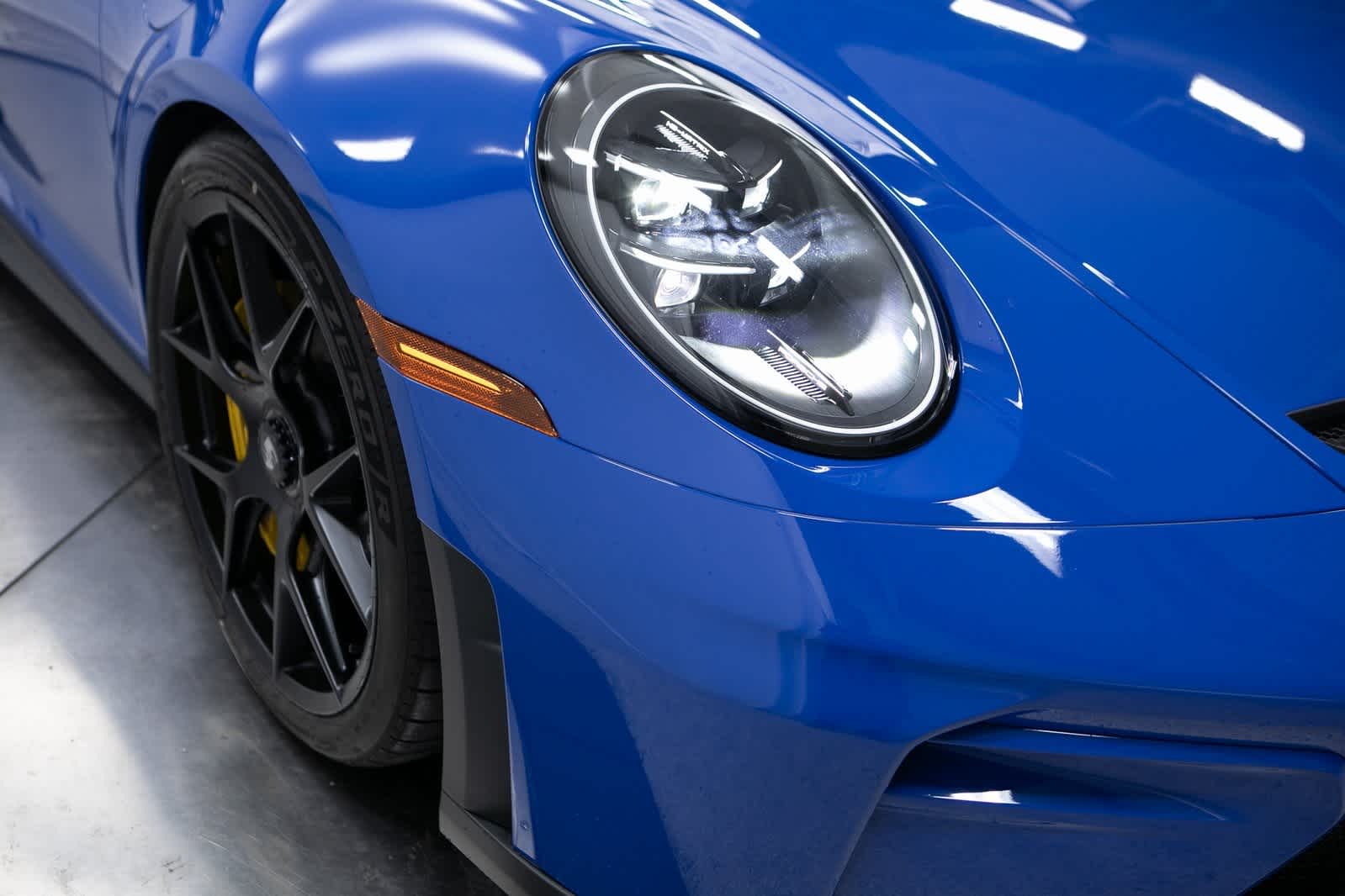 Thumbnail: 2025 Porsche 911 - 12