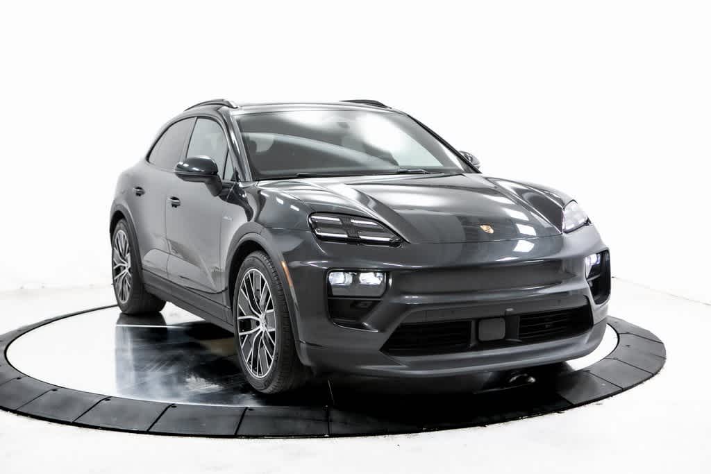Thumbnail: 2025 Porsche Macan - 9