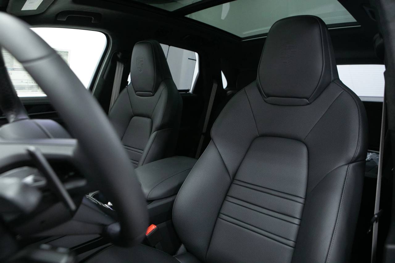 Thumbnail: 2026 Porsche Cayenne - 5
