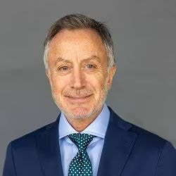 Staff member Simon Kouyoumjian from ID_fb398ad1127c