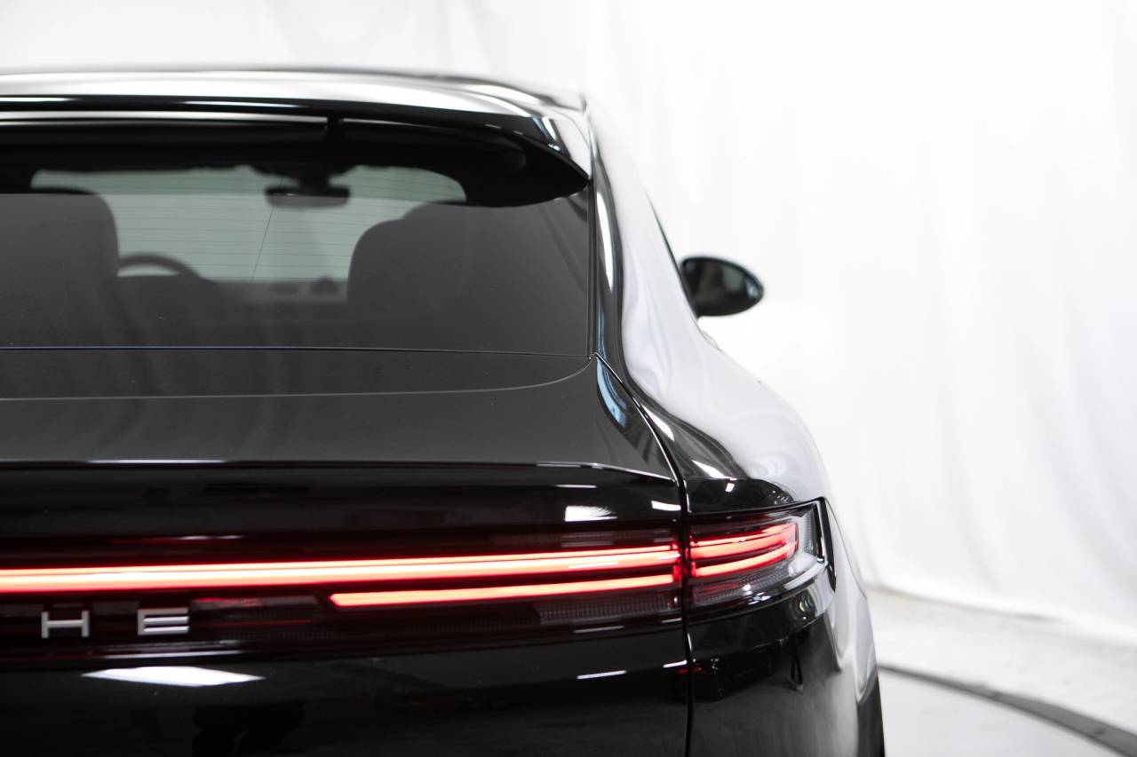 Thumbnail: 2026 Porsche  - 18