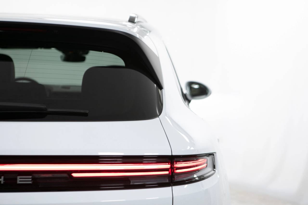 Thumbnail: 2026 Porsche Cayenne - 18