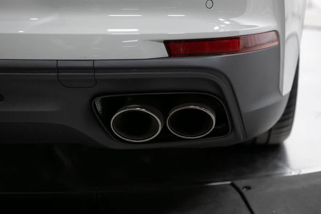 Thumbnail: 2025 Porsche Panamera - 38
