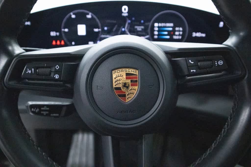 Thumbnail: 2022 Porsche Taycan - 14