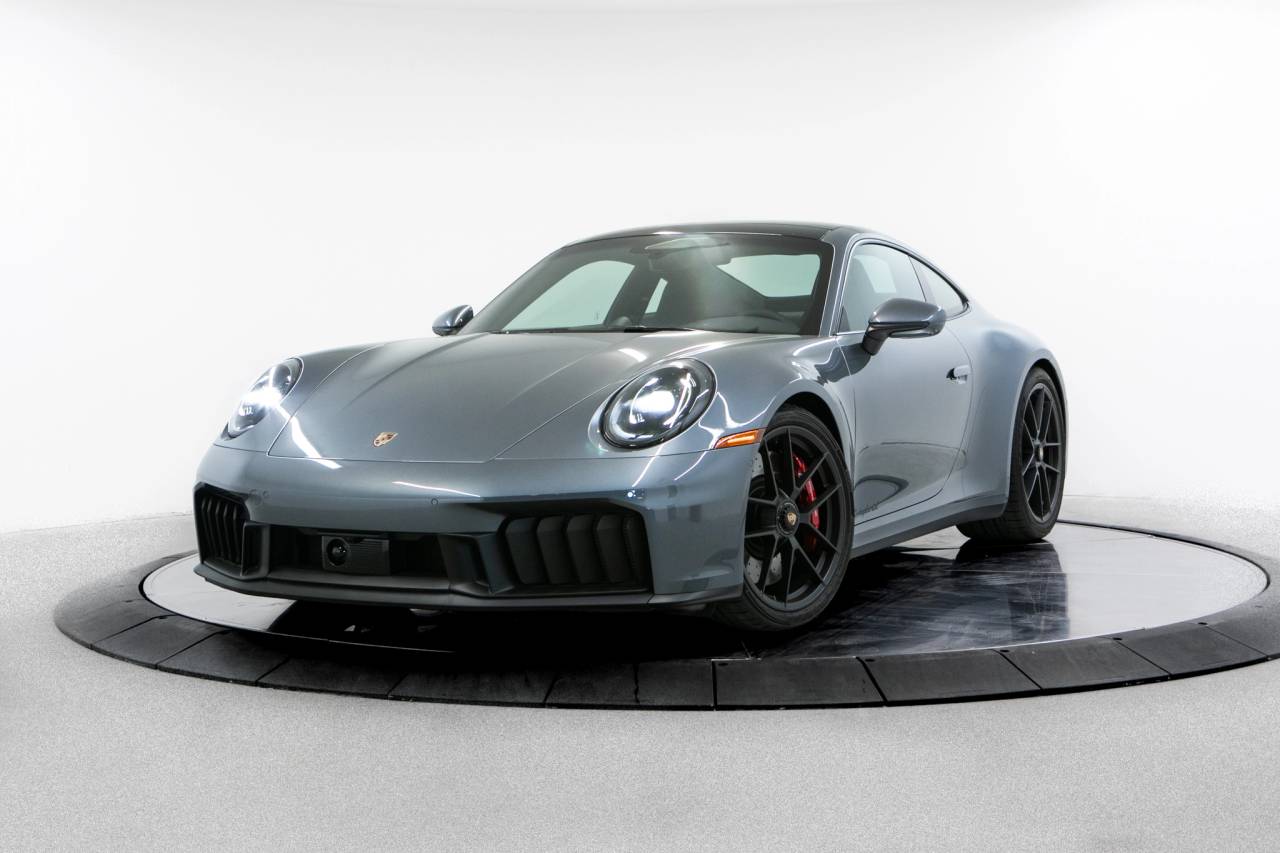 2026 Porsche 911 GTS