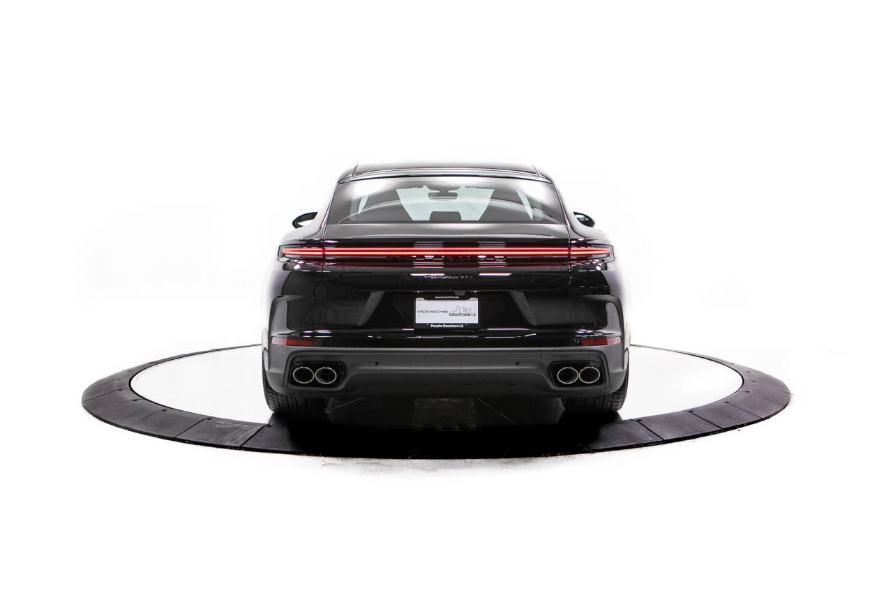 Thumbnail: 2026 Porsche Panamera - 6