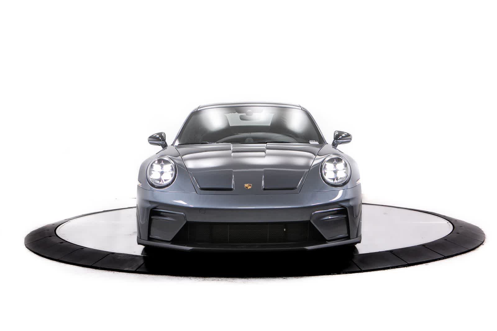 Thumbnail: 2026 Porsche 911 - 10