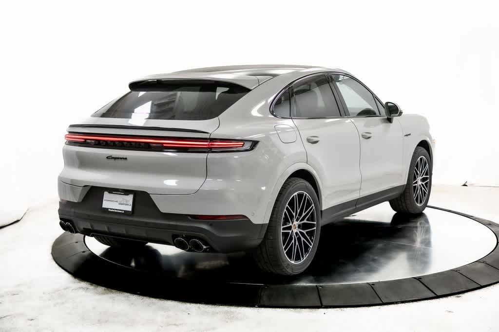 Thumbnail: 2025 Porsche  - 7