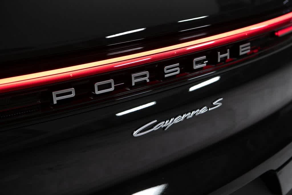 Thumbnail: 2025 Porsche Cayenne - 36