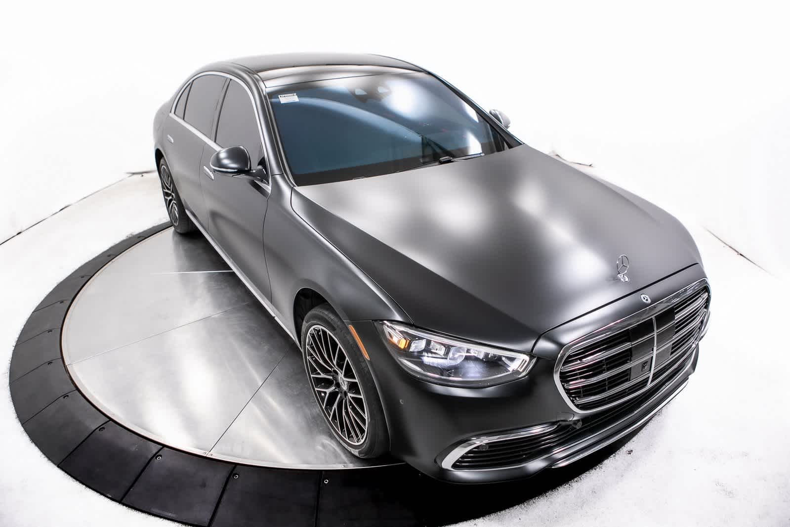 Thumbnail: 2023 Mercedes-Benz S-Class - 36