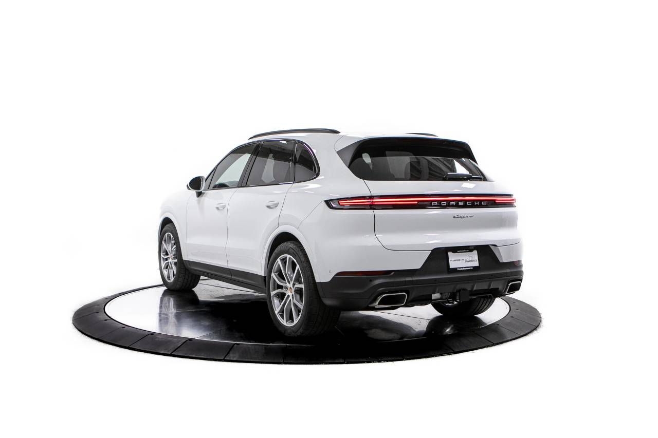Thumbnail: 2026 Porsche Cayenne - 3