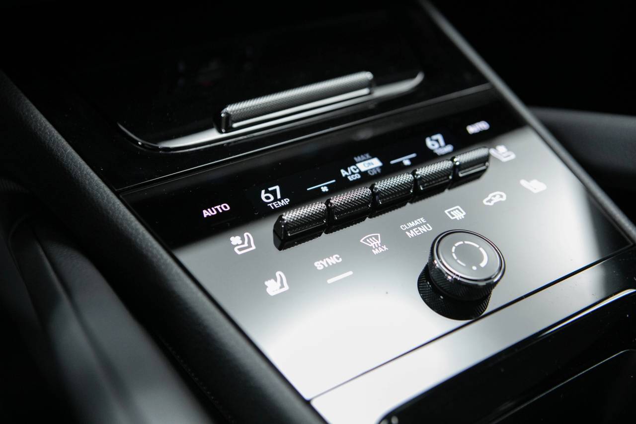 Thumbnail: 2026 Porsche  - 28