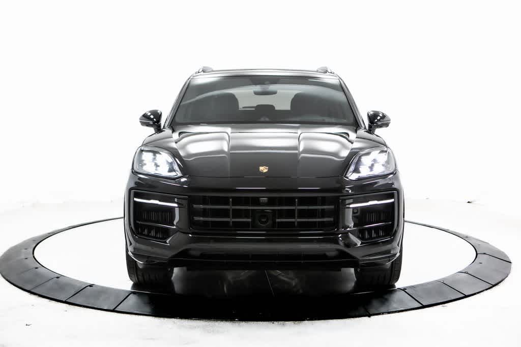 Thumbnail: 2025 Porsche Cayenne - 10