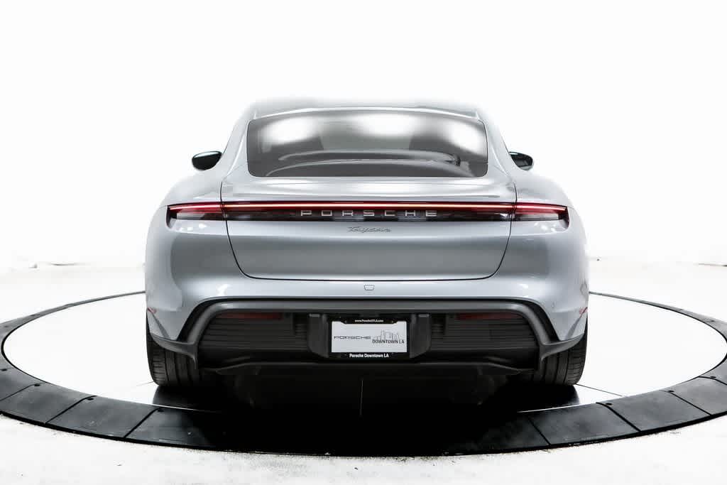 Thumbnail: 2022 Porsche Taycan - 6