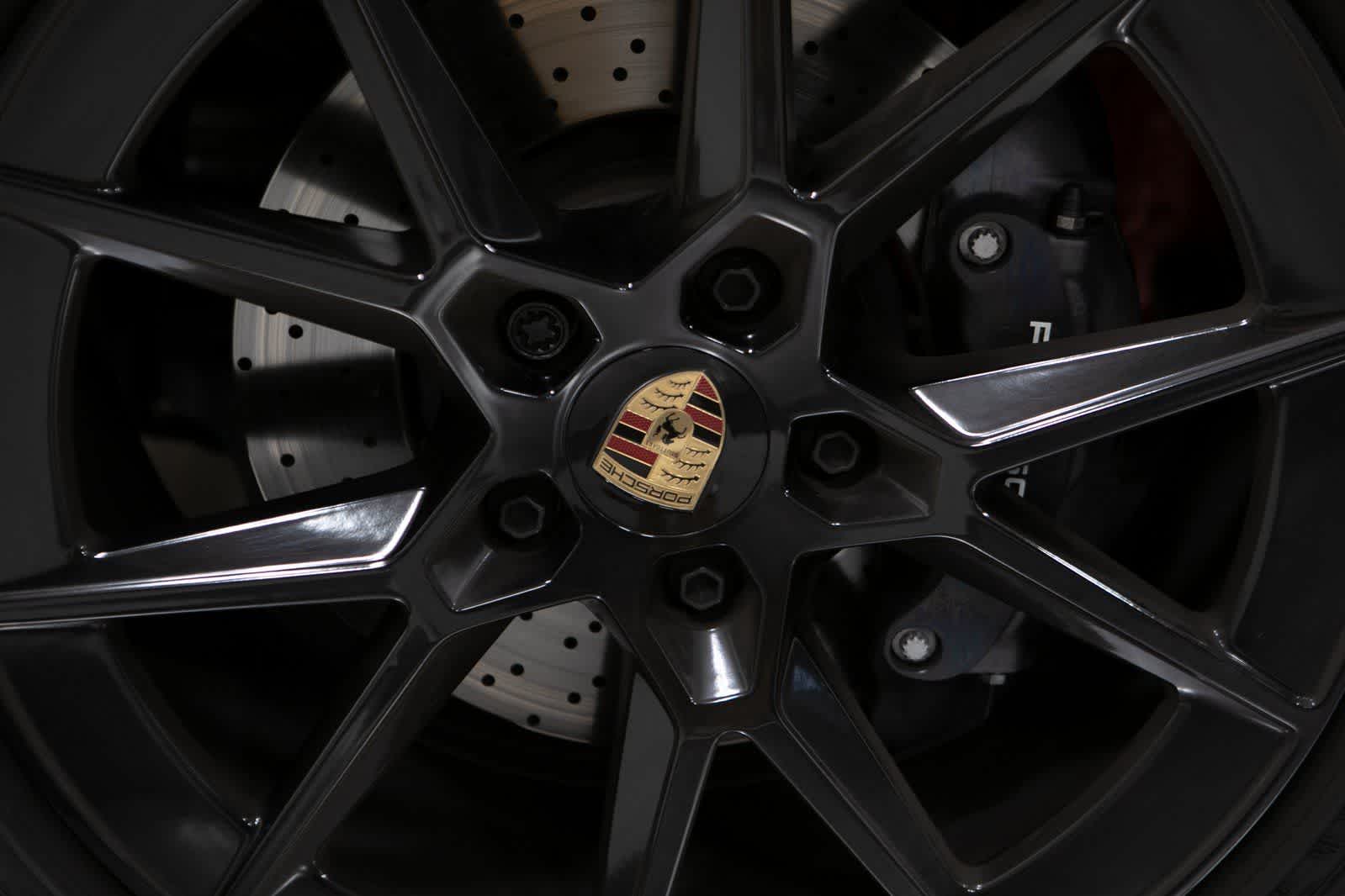 Thumbnail: 2025 Porsche 911 - 11