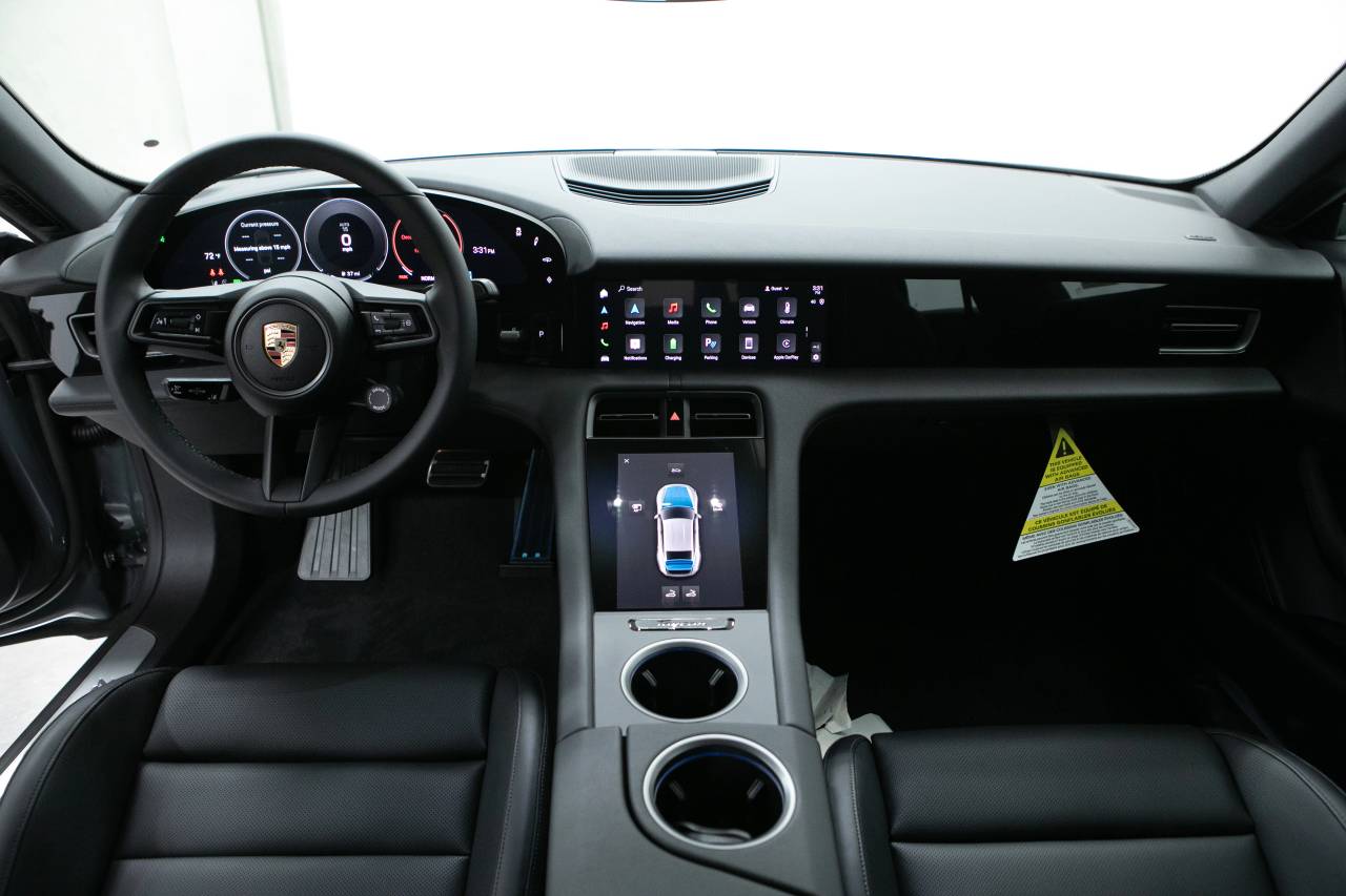 Thumbnail: 2025 Porsche Taycan - 9