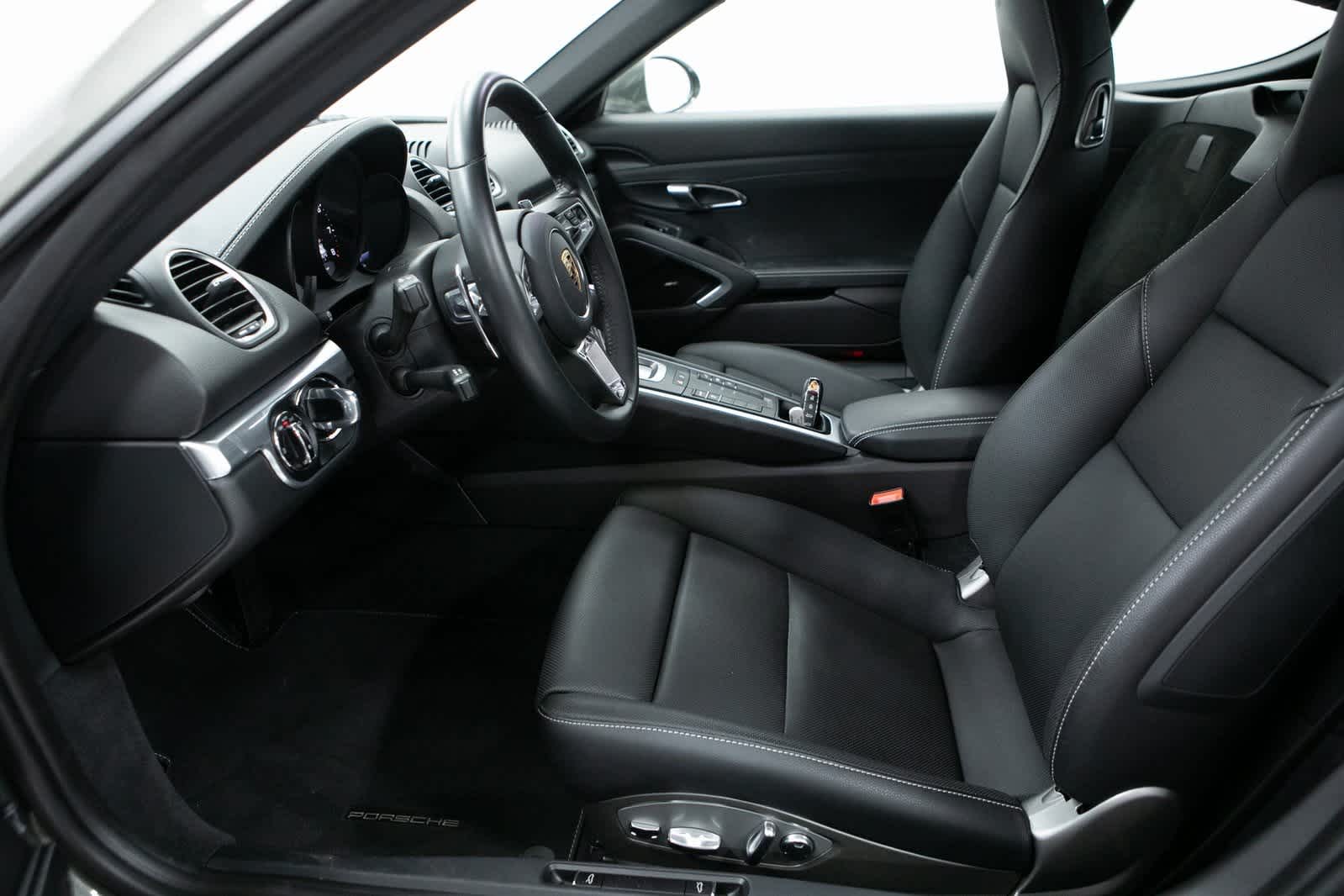 Thumbnail: 2024 Porsche 718 Cayman - 16