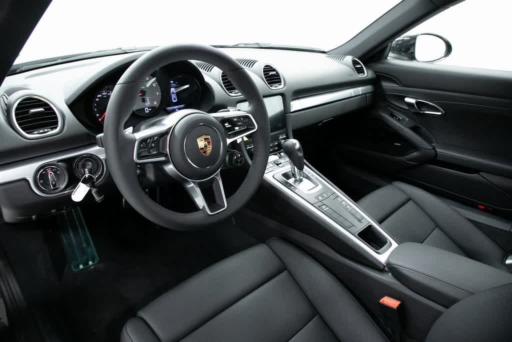 Thumbnail: 2025 Porsche 718 Cayman - 4