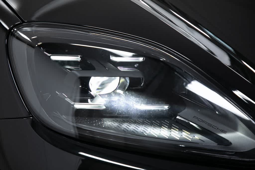 Thumbnail: 2025 Porsche  - 33