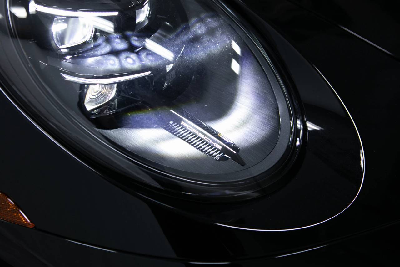 Thumbnail: 2026 Porsche 911 - 13