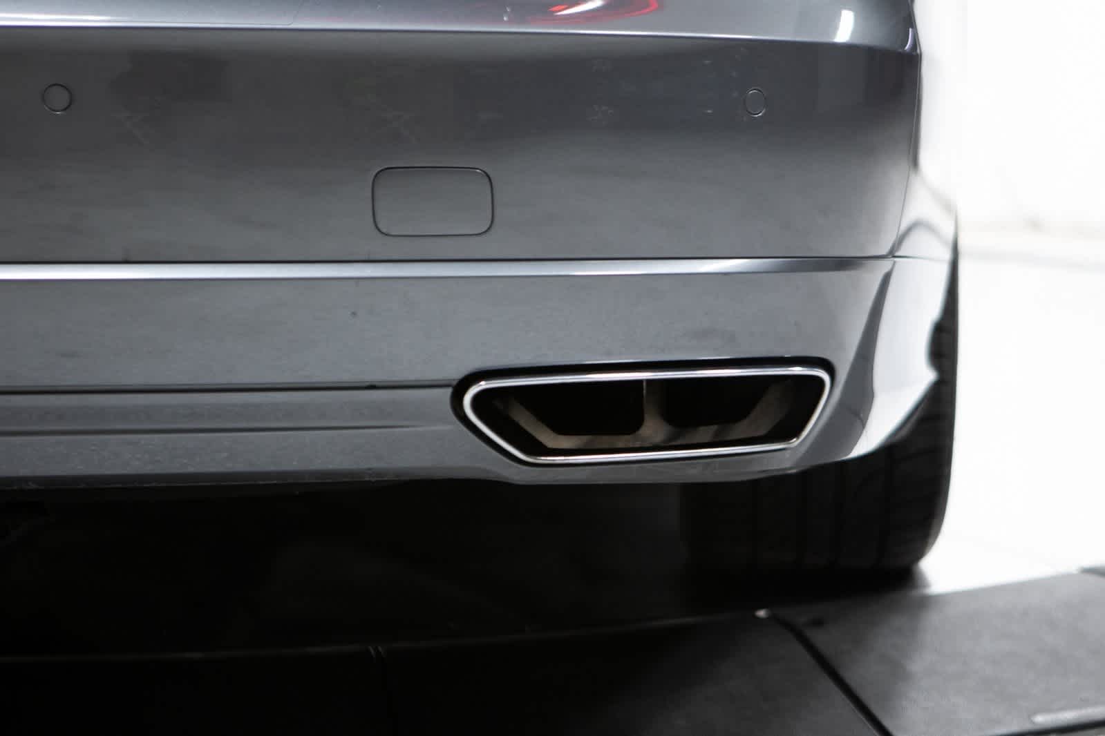 Thumbnail: 2017 Audi A8 - 35