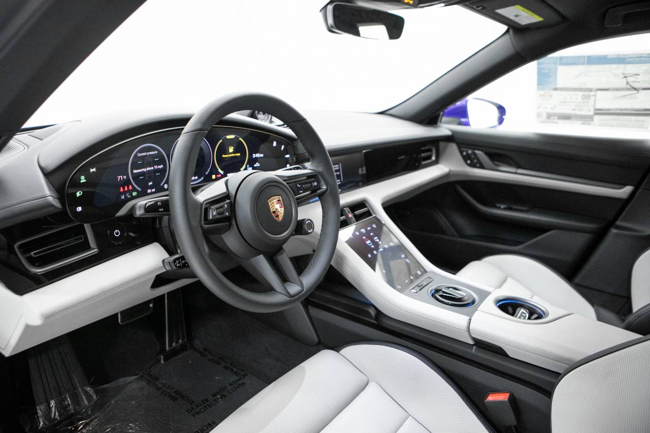 Thumbnail: 2026 Porsche Taycan - 4