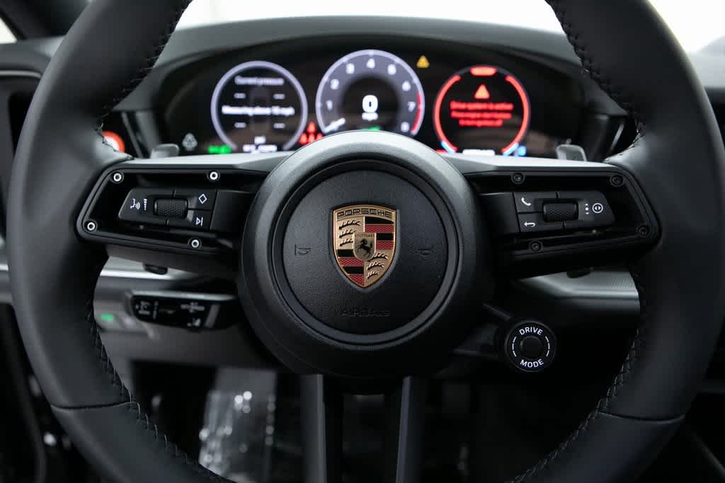 Thumbnail: 2025 Porsche  - 14