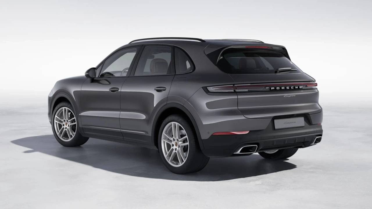 2026 Porsche Cayenne photo 3