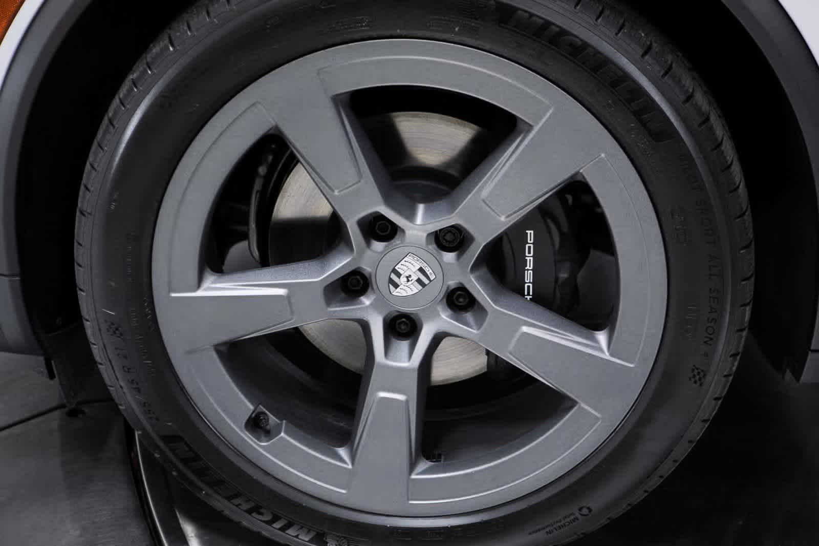 Thumbnail: 2025 Porsche Macan - 11