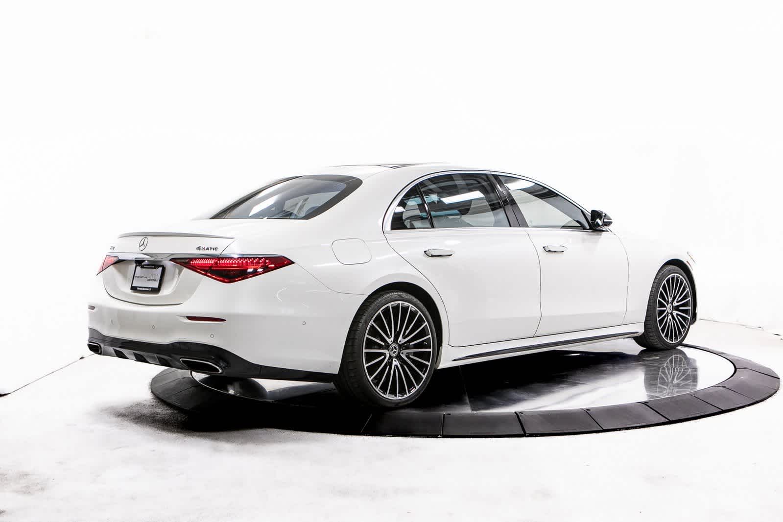 Thumbnail: 2021 Mercedes-Benz S-Class - 7