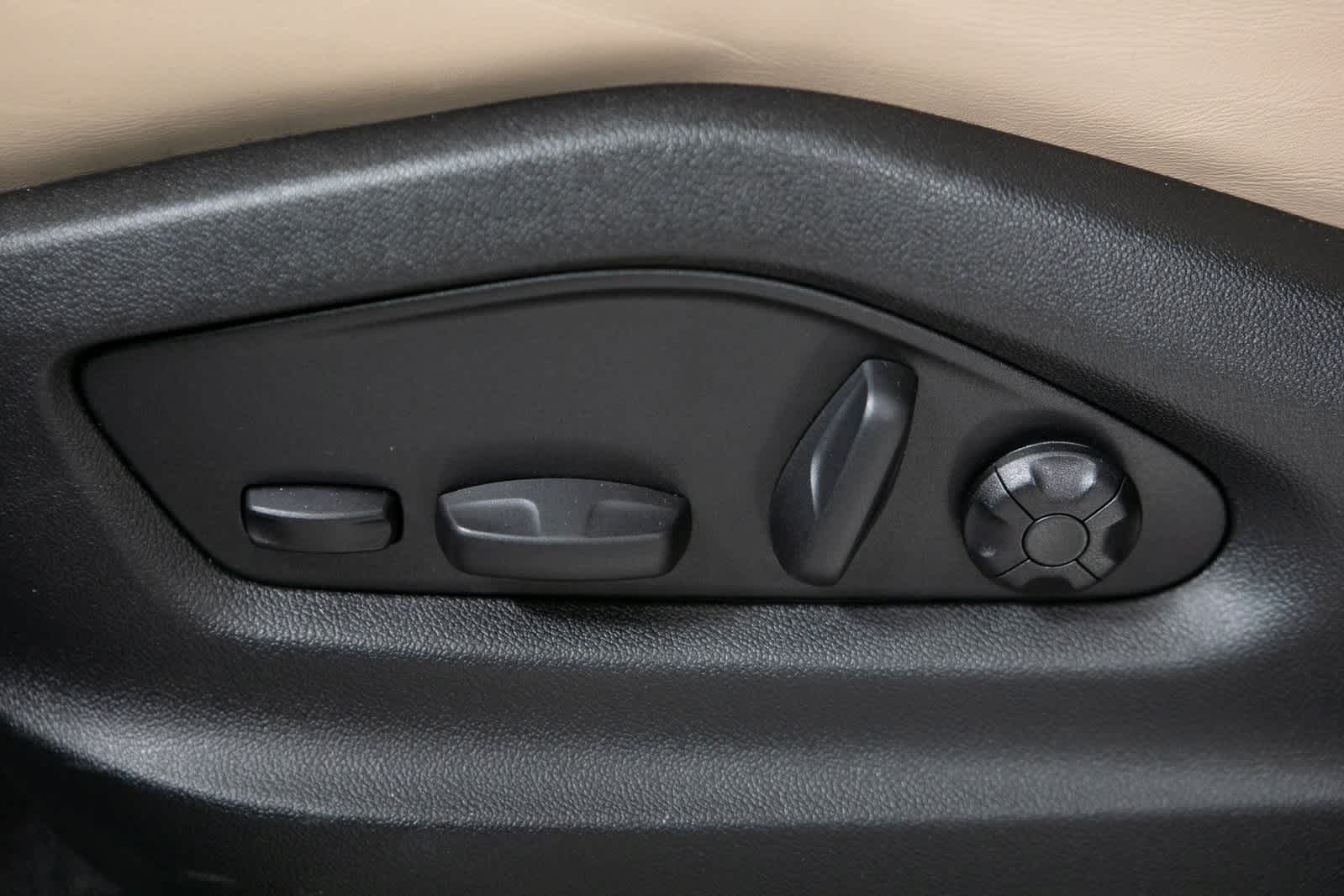 Thumbnail: 2025 Porsche Cayenne - 17