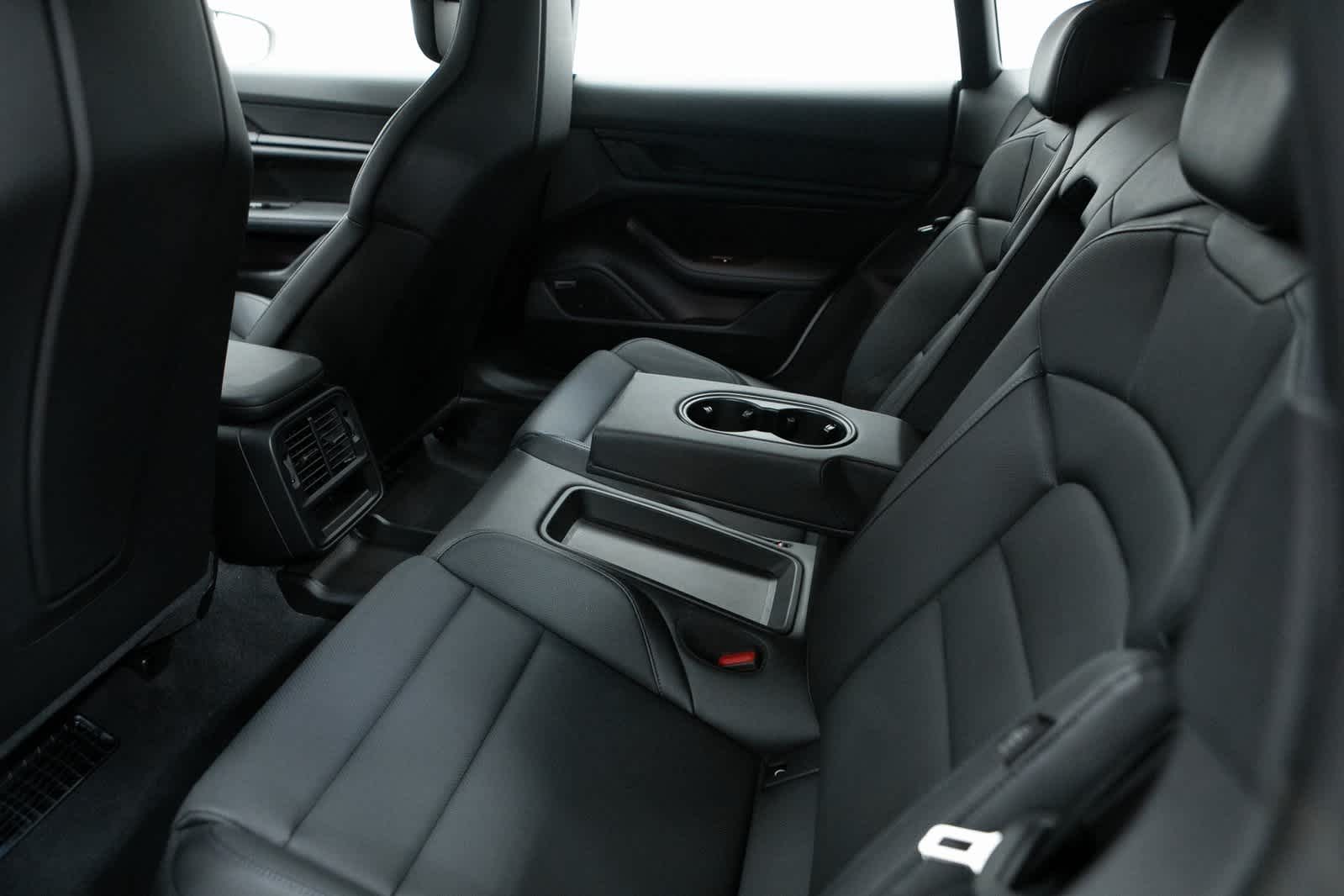 Thumbnail: 2024 Porsche Taycan - 29