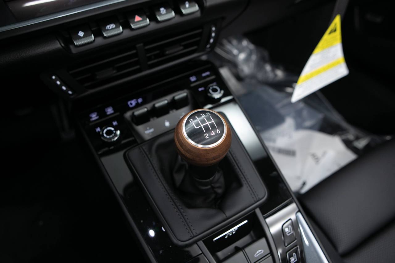 Thumbnail: 2026 Porsche 911 - 27