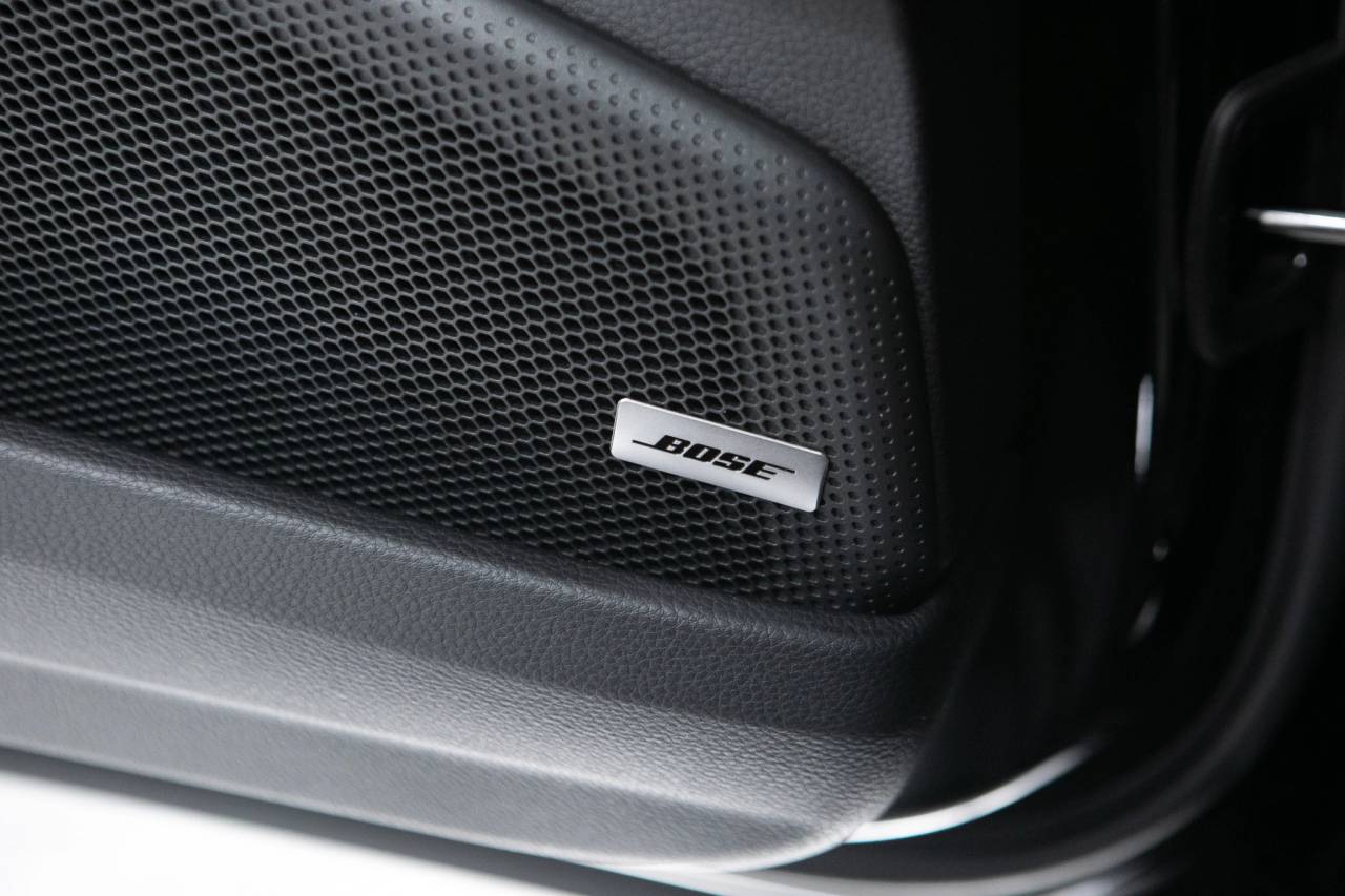 Thumbnail: 2026 Porsche Panamera - 31