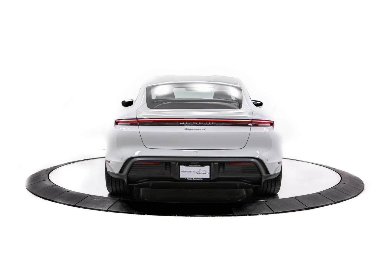 Thumbnail: 2026 Porsche Taycan - 6